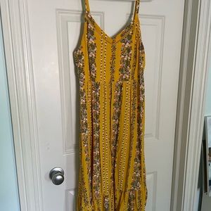 Old Navy Yellow Floral Patterned Maxi Dress